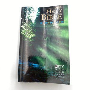 New King James Version Holy Bible American Bible Society 1982 Paper Back Book